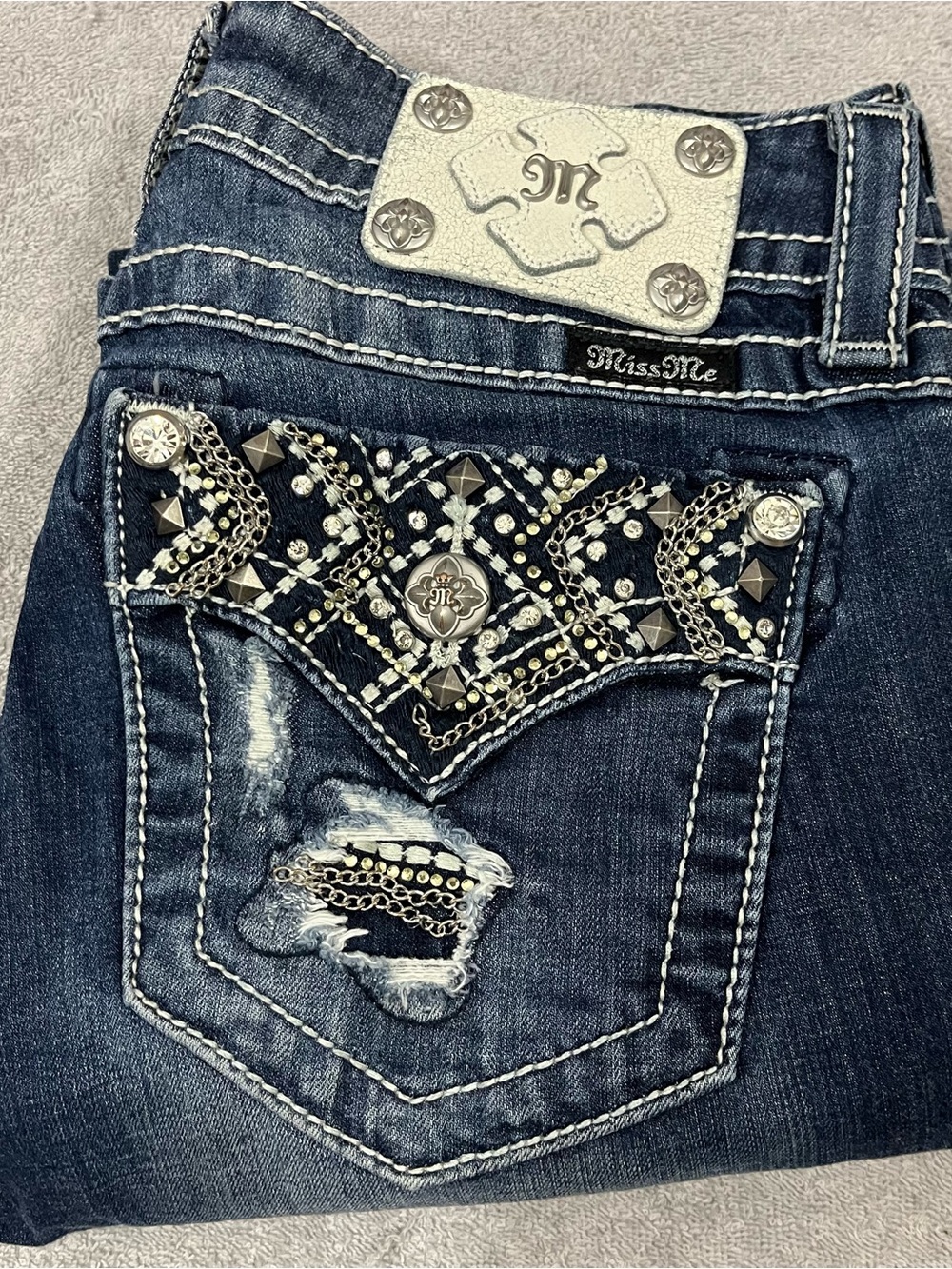 Miss Me Women's Size 27x30 Boot Jeans Blue Low Rise Bootcut Rhinestone Mid Rise